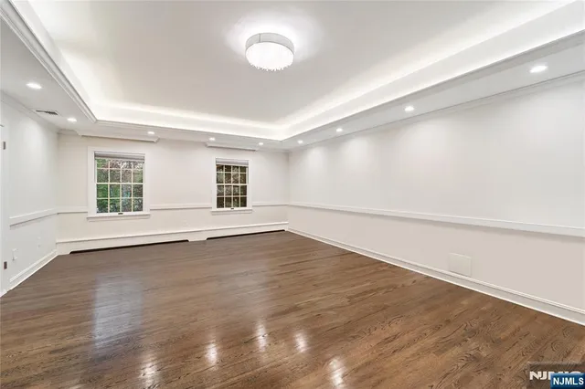 $2,550,000 | 54 Mohawk Avenue, Norwood, NJ 07648