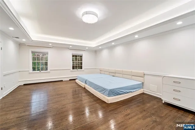 $2,550,000 | 54 Mohawk Avenue, Norwood, NJ 07648