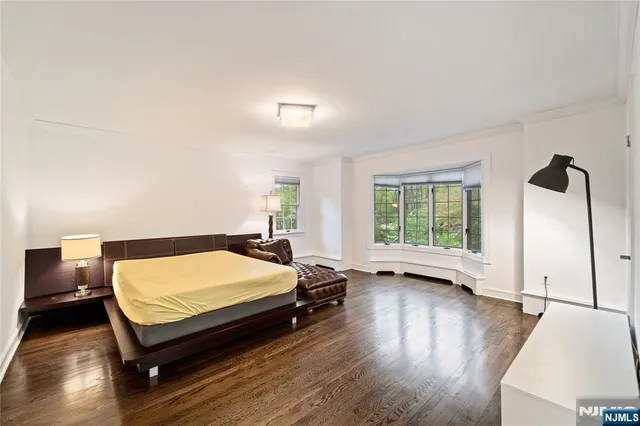 $2,550,000 | 54 Mohawk Avenue, Norwood, NJ 07648