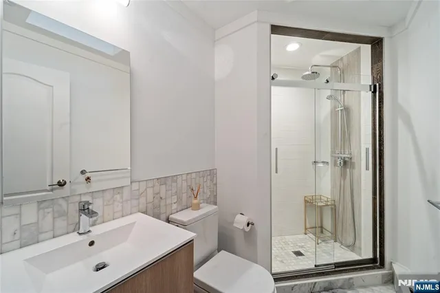 $2,550,000 | 54 Mohawk Avenue, Norwood, NJ 07648