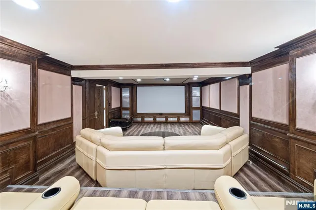 $2,550,000 | 54 Mohawk Avenue, Norwood, NJ 07648