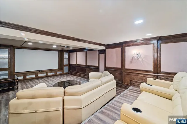 $2,550,000 | 54 Mohawk Avenue, Norwood, NJ 07648