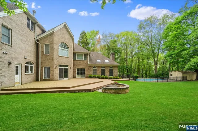 $2,550,000 | 54 Mohawk Avenue, Norwood, NJ 07648