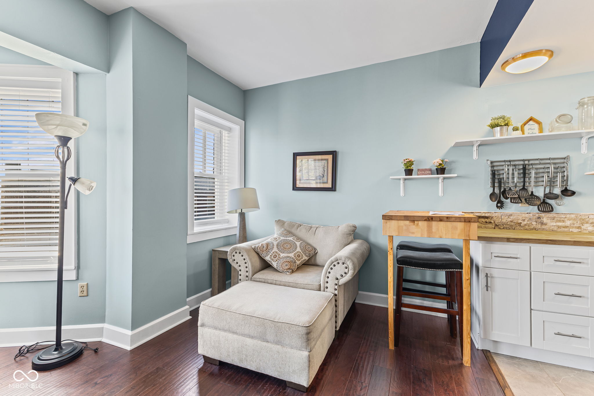 230 9th Street, Unit 411 Indianapolis, IN 46204 - Photo 8 of 19