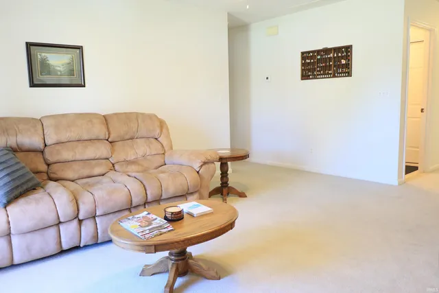 $1,700 | 610 Tealwood Drive, Jasper, IN 47546