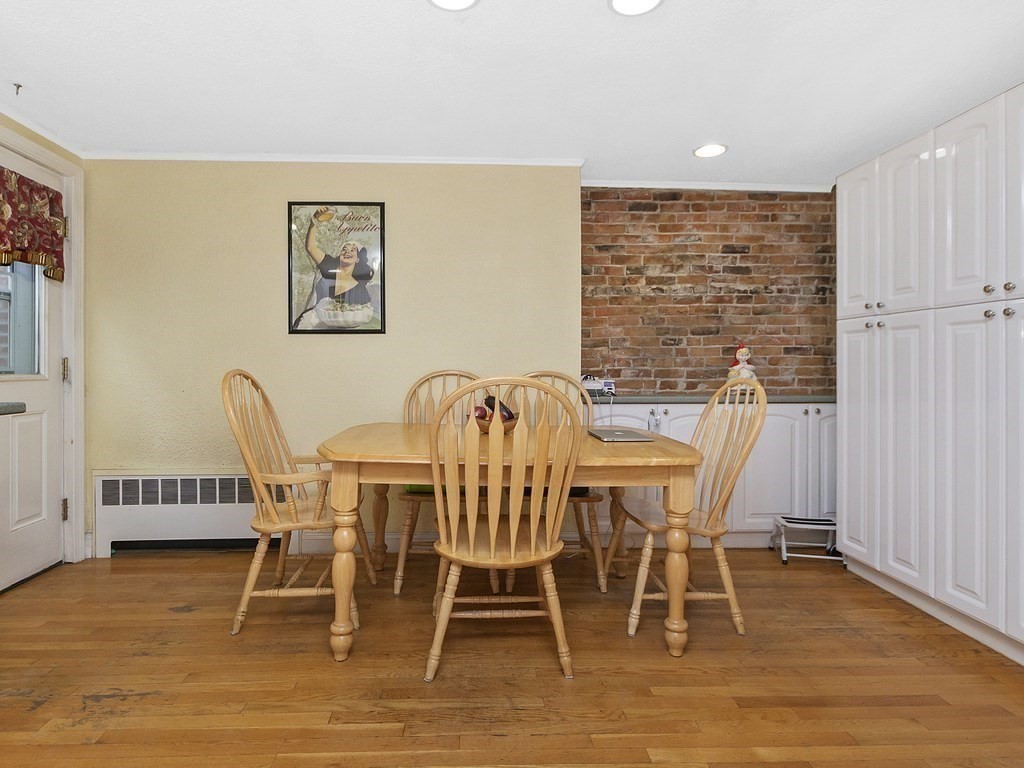 211 Endicott Street Boston, MA 02113 - Photo 6 of 37