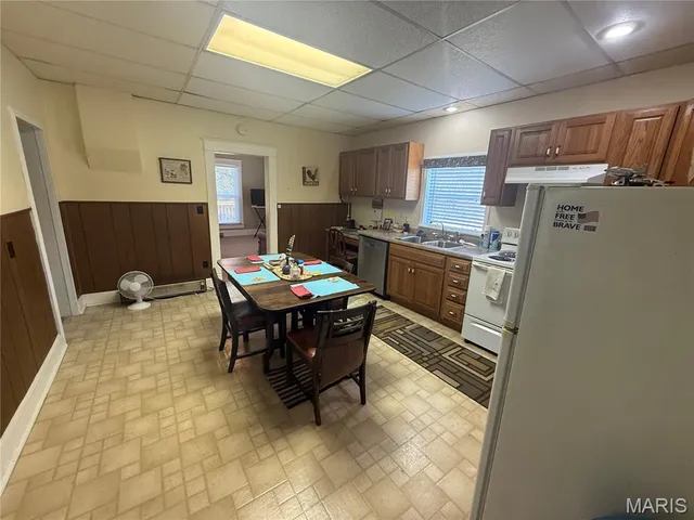 $275,000 | 2731 Hwy Ee, Iberia, MO 65486