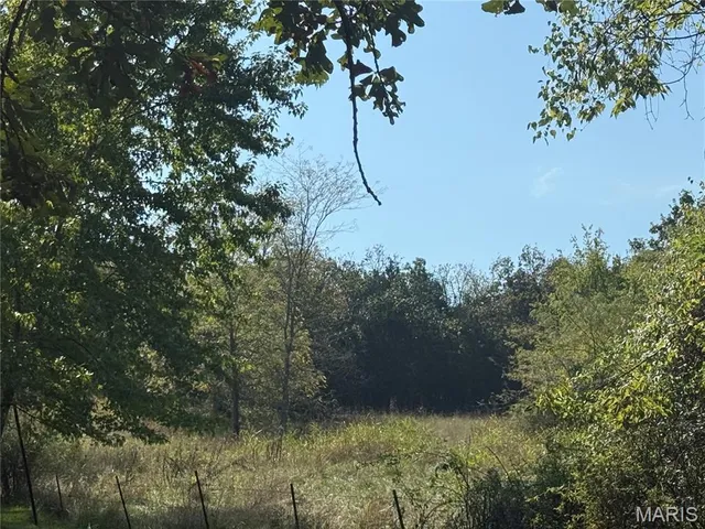 $275,000 | 2731 Hwy Ee, Iberia, MO 65486