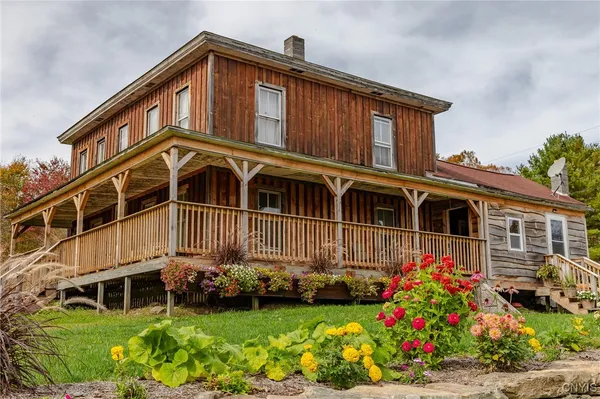 $549,500 | 181 Peraglie Road, Jefferson, NY 12093