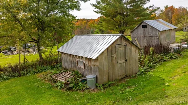 $549,500 | 181 Peraglie Road, Jefferson, NY 12093