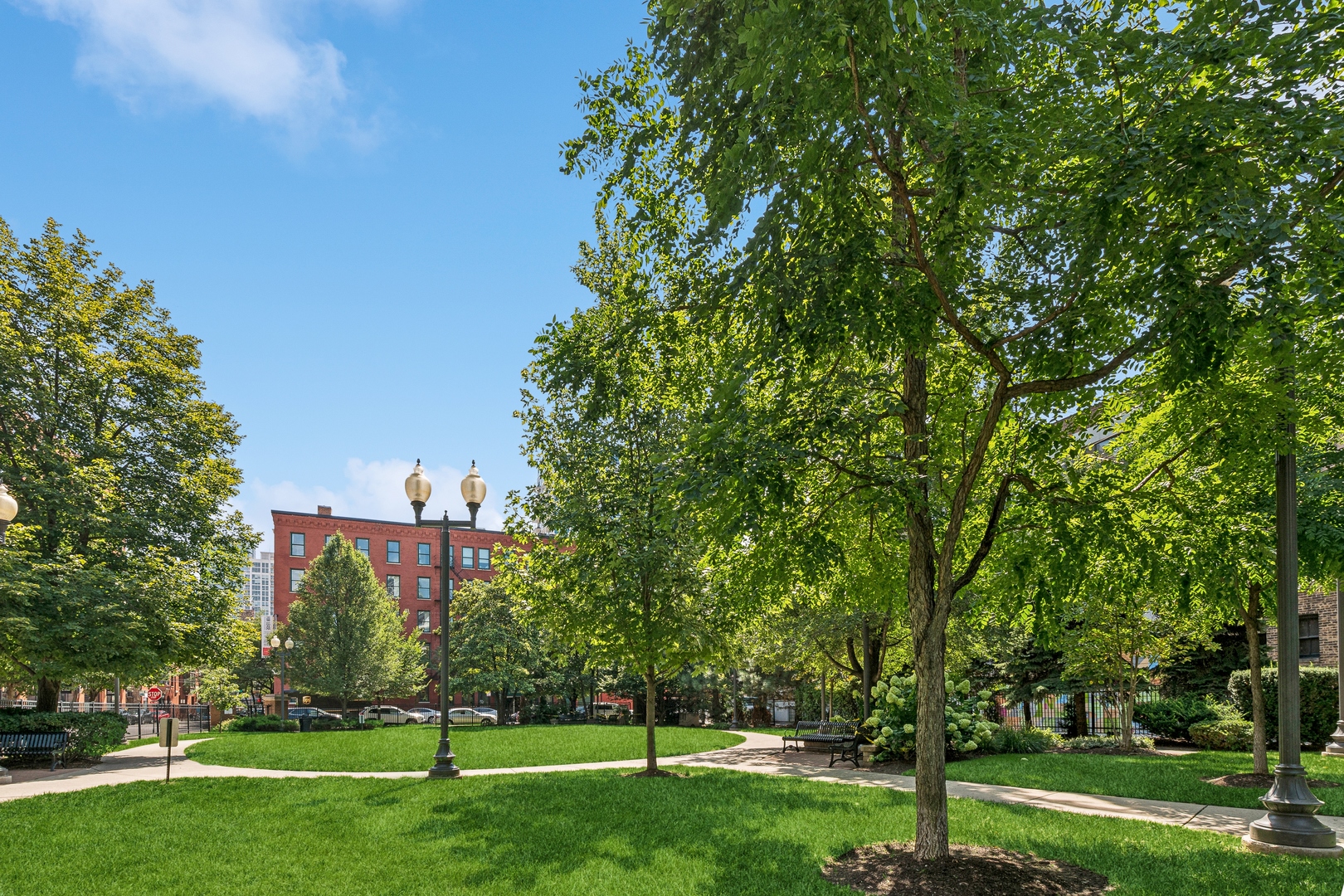 849 North Franklin Street, Unit 1201 Chicago, IL 60610 - Photo 34 of 40 a view of a city