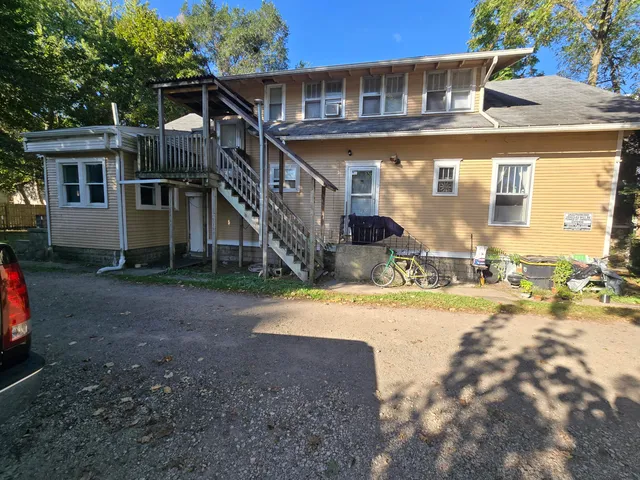 $180,000 | 221 Grand Street, Michigan Center, MI 49254