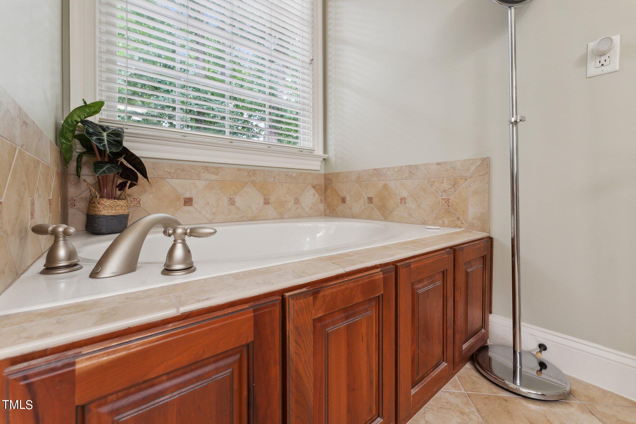 3120 Briar Streme Raleigh, NC 27612 - Photo 21 of 37 17-web-or-mls-DSC04810