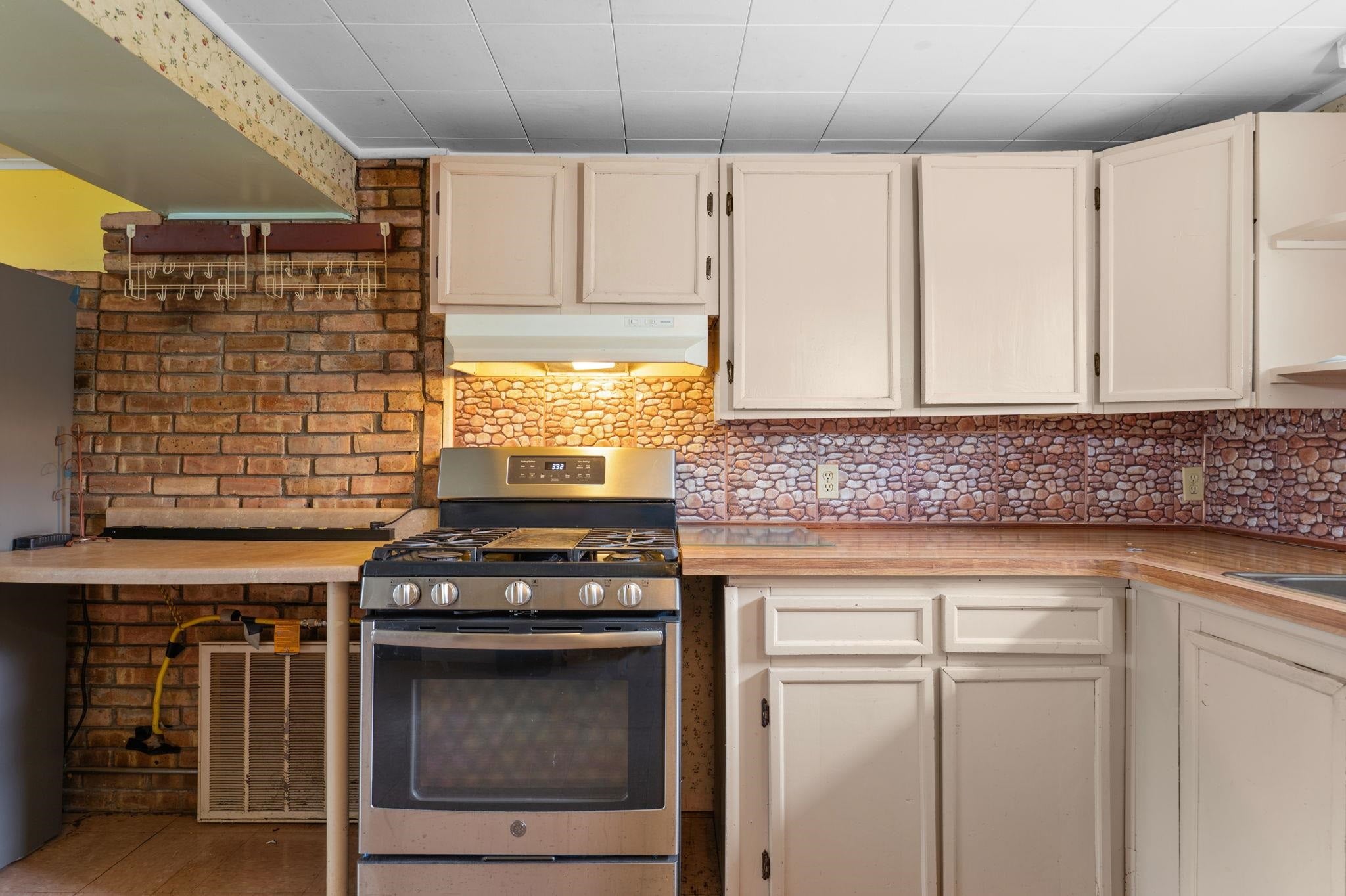 5257 Vance Road Grawn, MI 49637 - Photo 21 of 38 Gallery Image 21