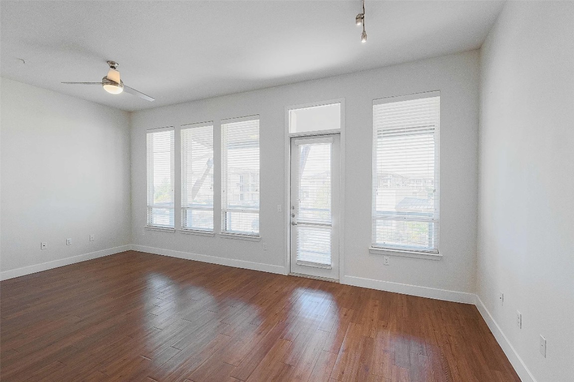 4800 Steiner Ranch Boulevard, Unit 20303 Austin, TX 78732 - Photo 14 of 31 Up to 8 weeks free rent plus reduced deposits!