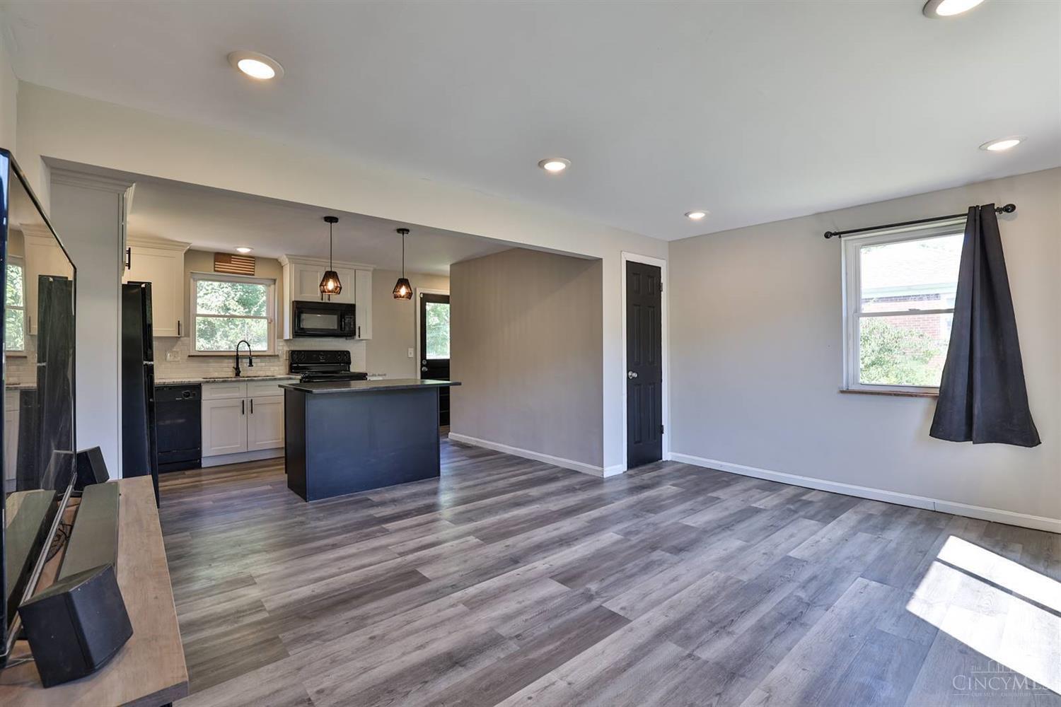 6846 Taylor Road Cincinnati, OH 45248 - Photo 6 of 21