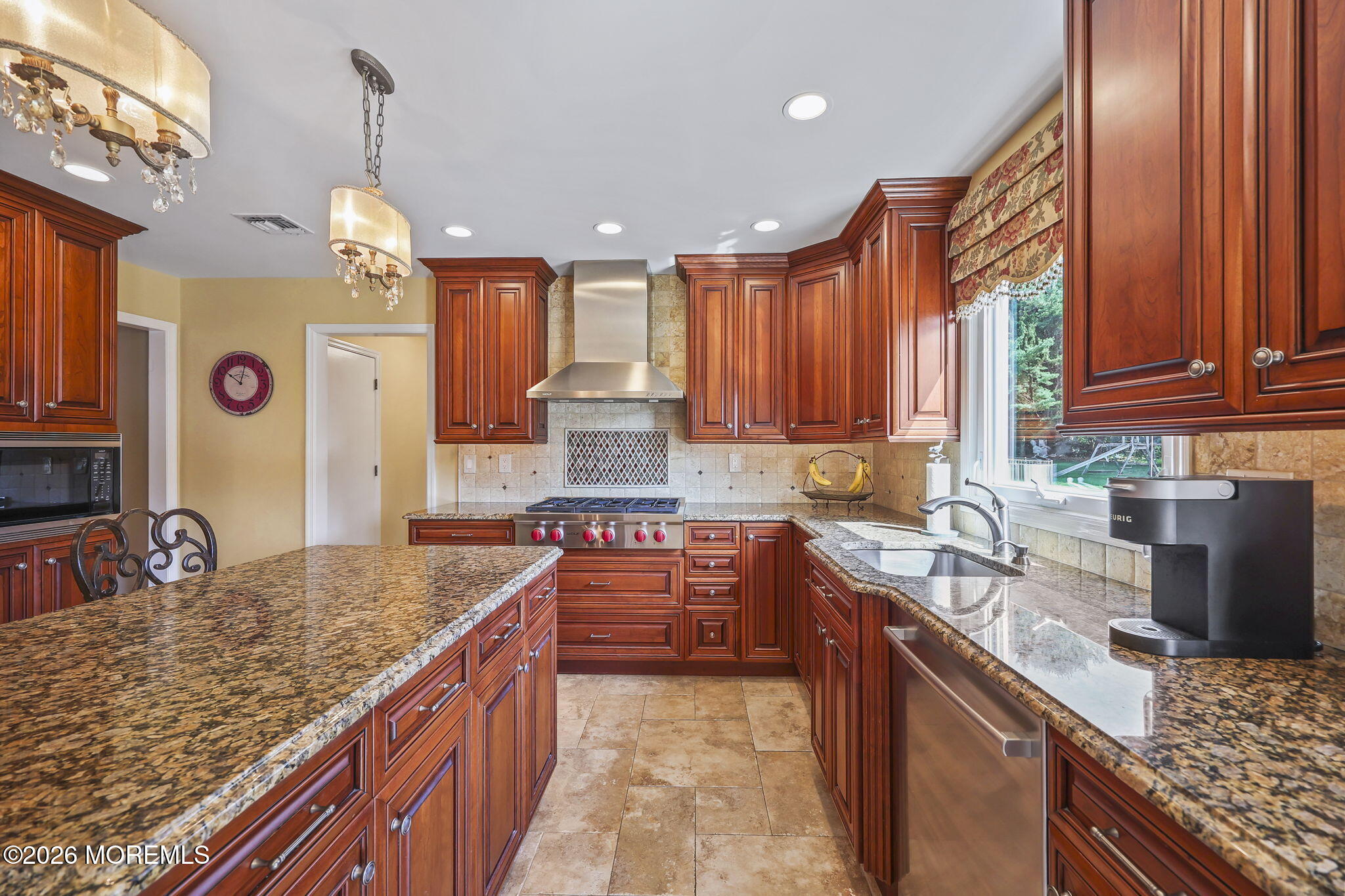 9 Nancy Road Marlboro, NJ 07746 - Photo 14 of 52 24-web-or-mls-LPM_9620