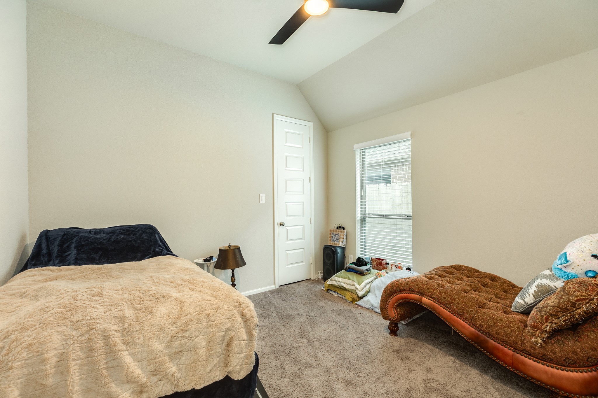 5138 Walnut Grv Lane Manvel, TX 77578 - Photo 30 of 43 a bedroom with a bed and window