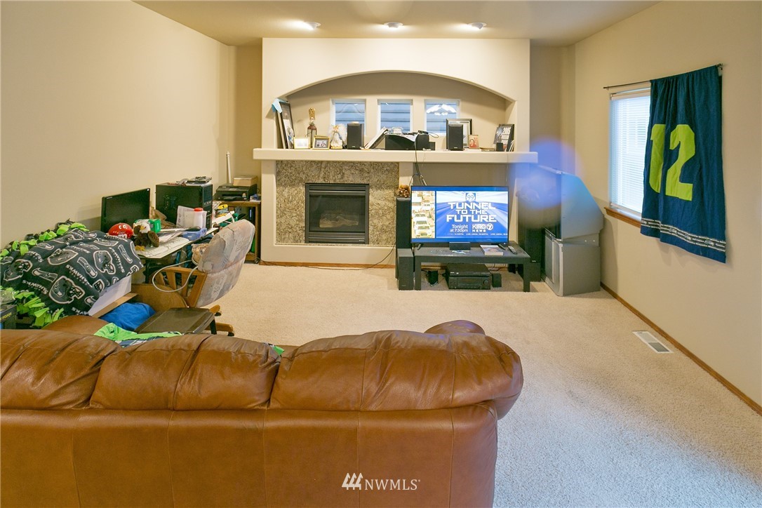 133 196th Place Southwest Bothell, WA 98012 - Photo 3 of 4