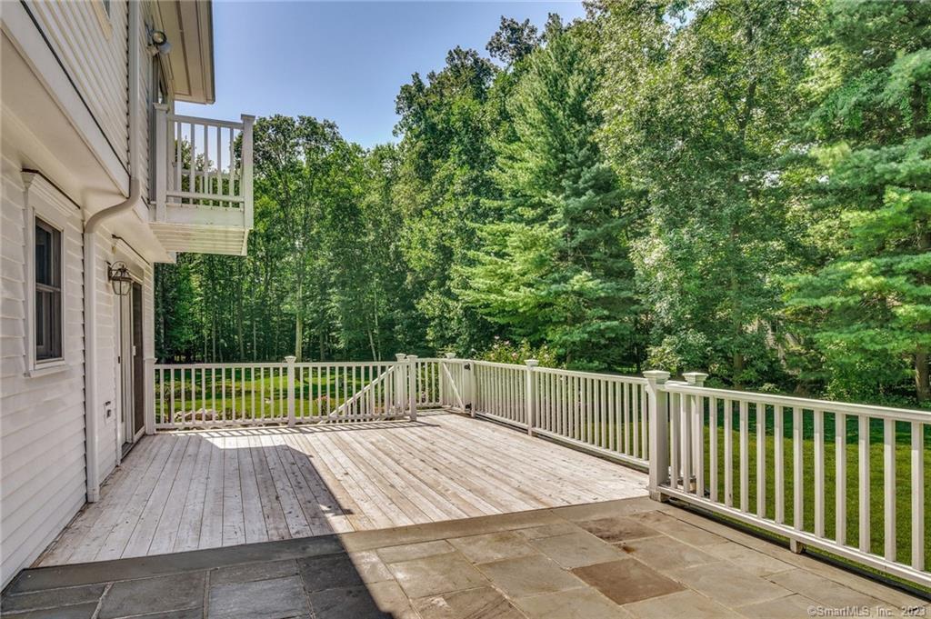 10 Fernwood Road Westport, CT 06880 - Photo 15 of 19