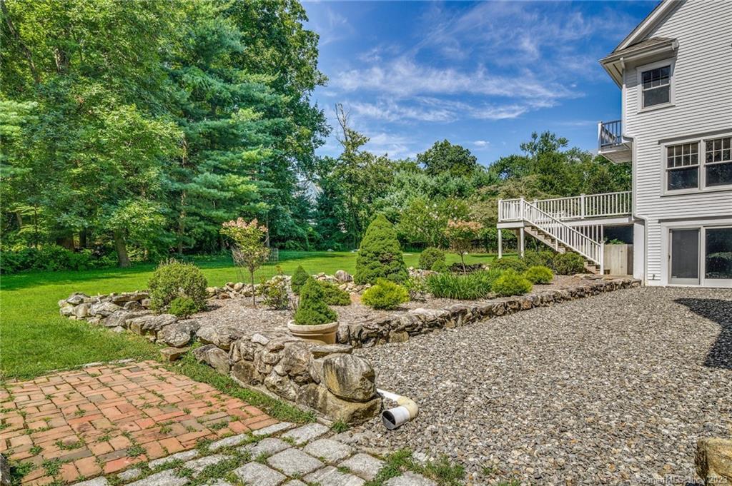10 Fernwood Road Westport, CT 06880 - Photo 18 of 19