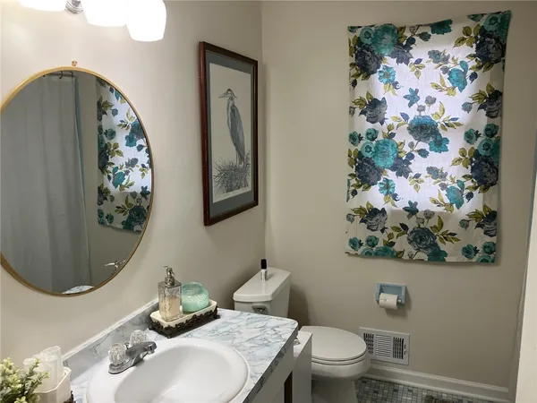 $1,795 | 340 North Park Drive, Irondequoit, NY 14609