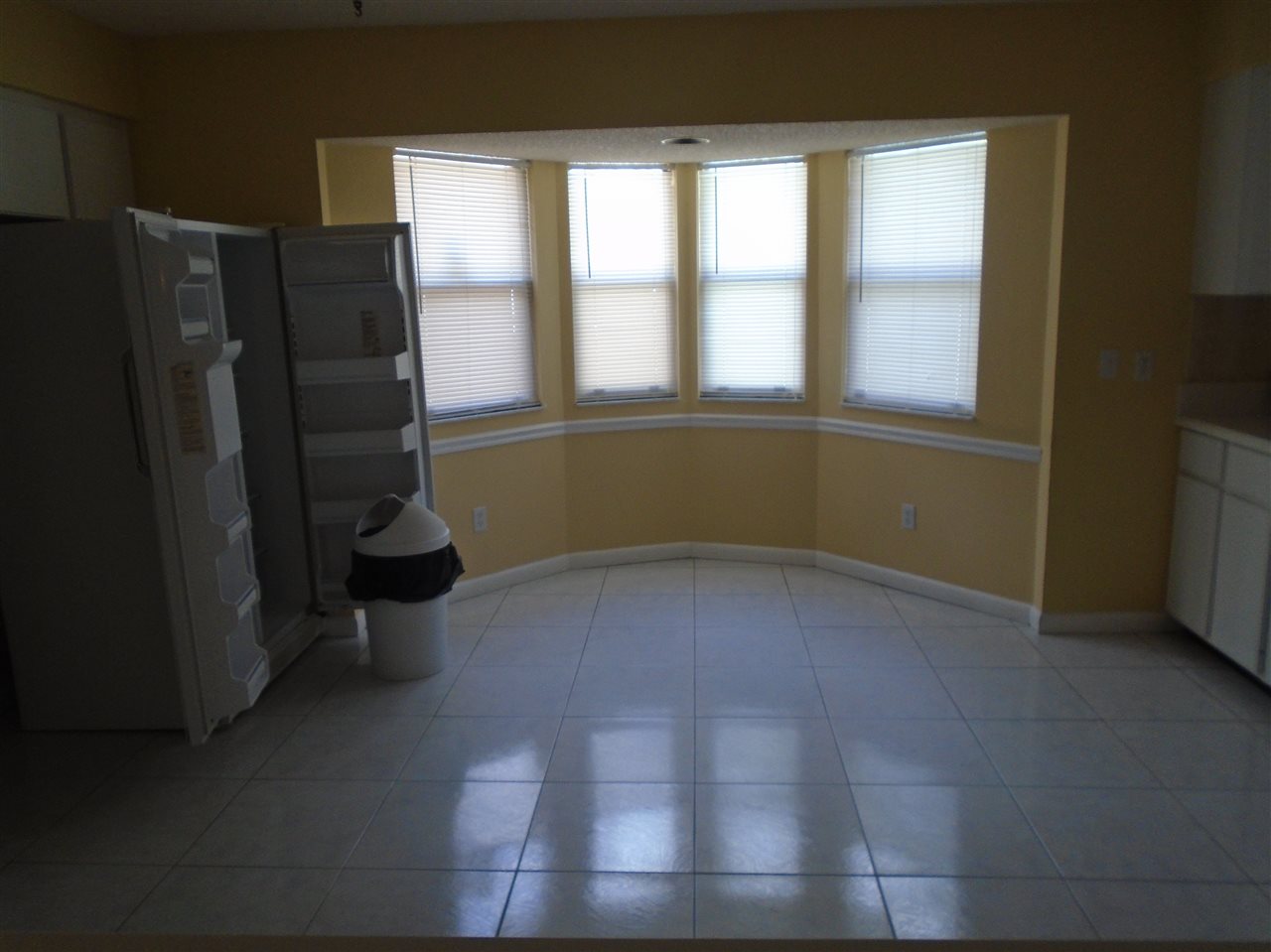 540 Ray Edwards Road St. Augustine, FL 32086 - Photo 7 of 19 Safety feature bow bay window looks over pool area from kitchen