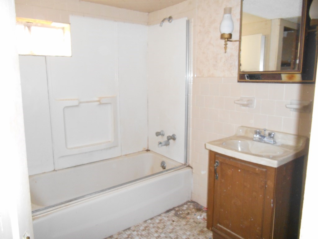 137 Mixter Road Holden, MA 01520 - Photo 13 of 23
