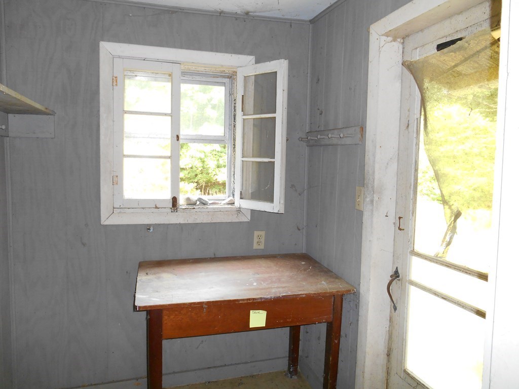 137 Mixter Road Holden, MA 01520 - Photo 9 of 23
