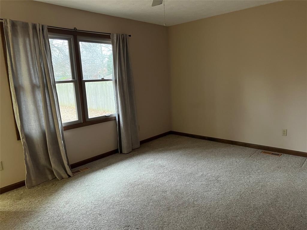 8425 Los Robles Road Fishers, IN 46038 - Photo 15 of 24 Gallery Image 15