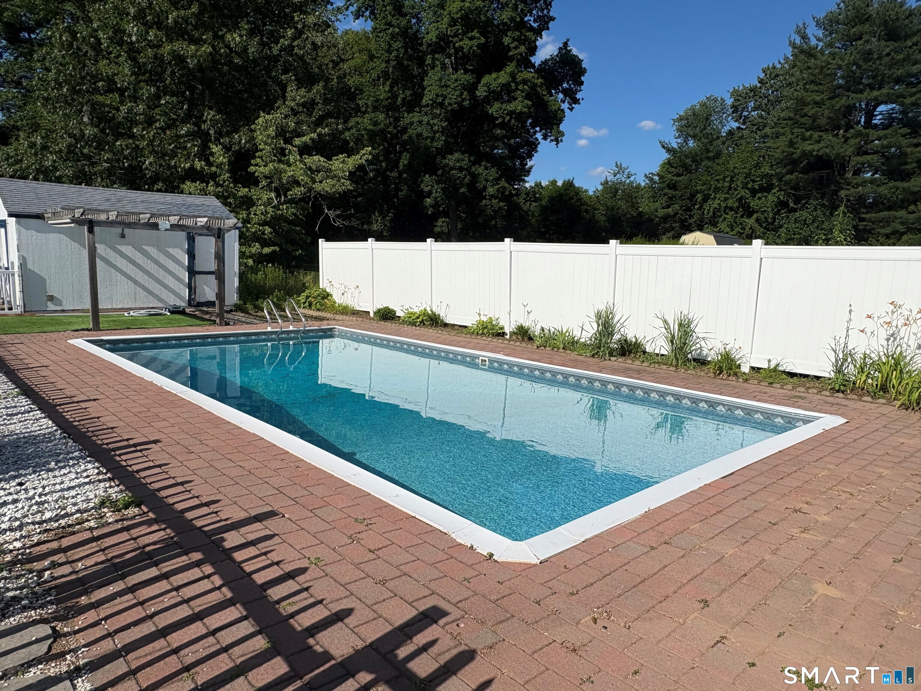 1052 New Rock Hill Road Wallingford, CT 06492 - Photo 12 of 39