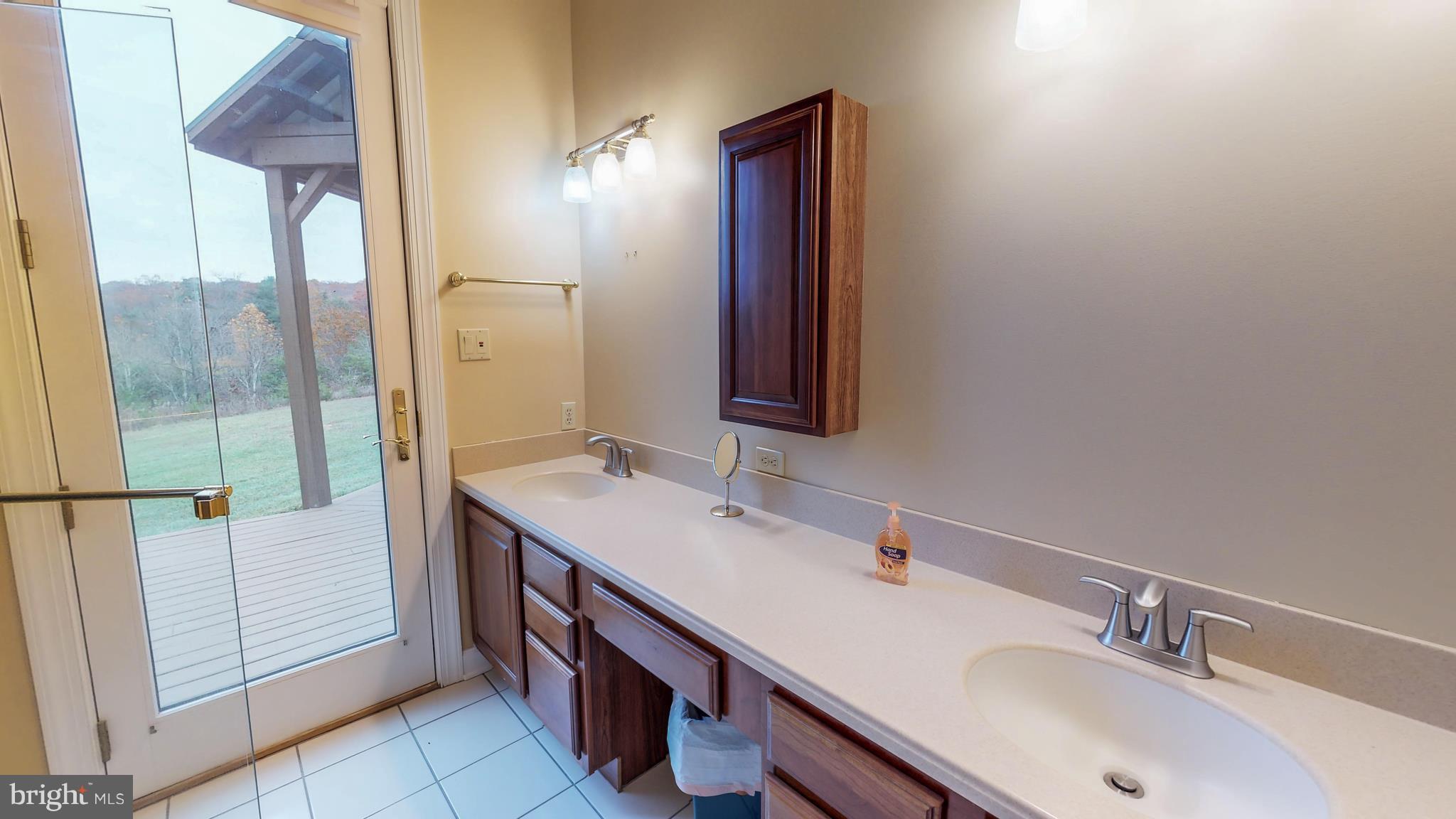1140 New Hope Road Cross Junction, VA 22625 - Photo 13 of 30 Bath (Master) - First floor