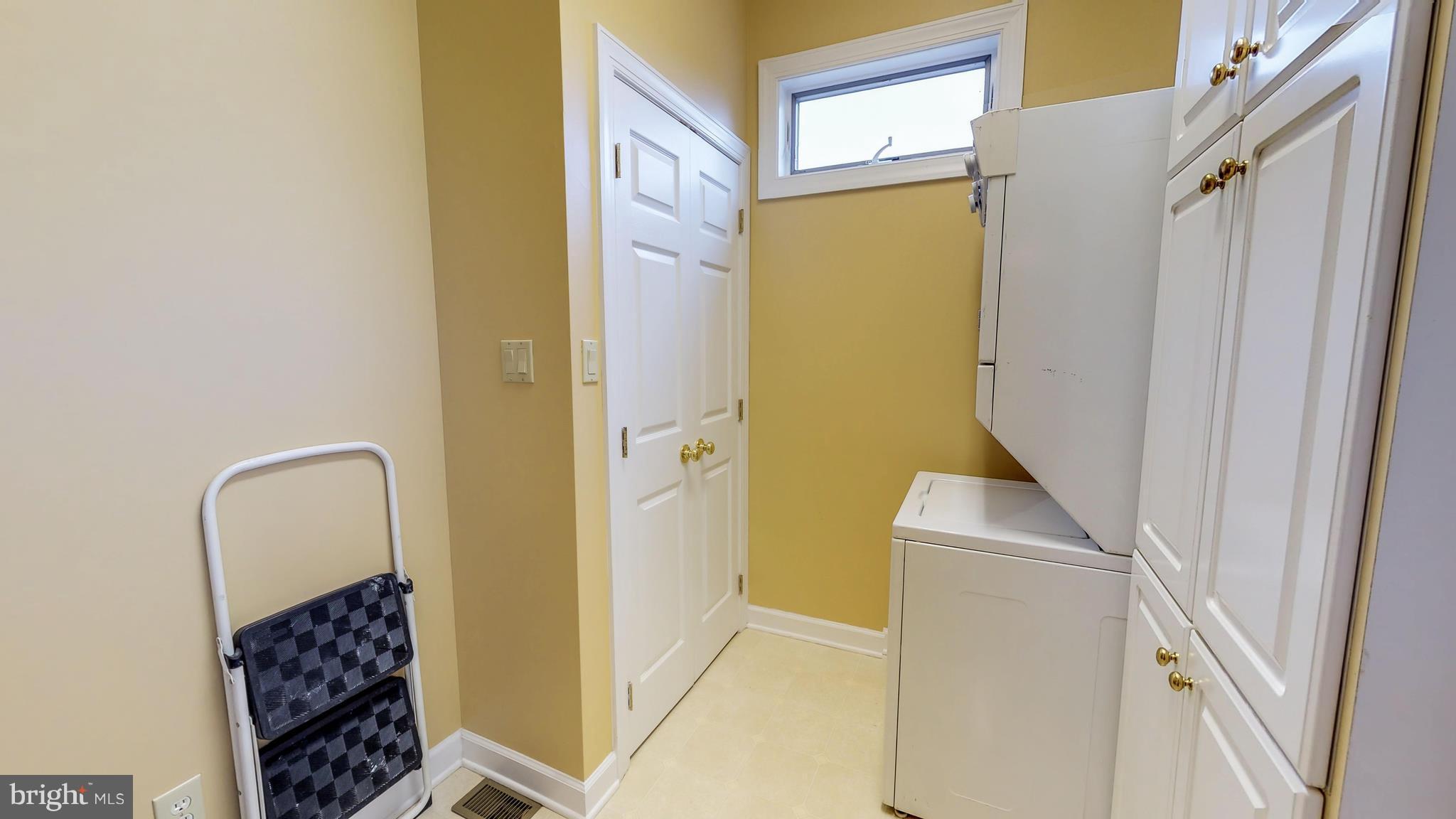 1140 New Hope Road Cross Junction, VA 22625 - Photo 8 of 30 Laundry area - first floor
