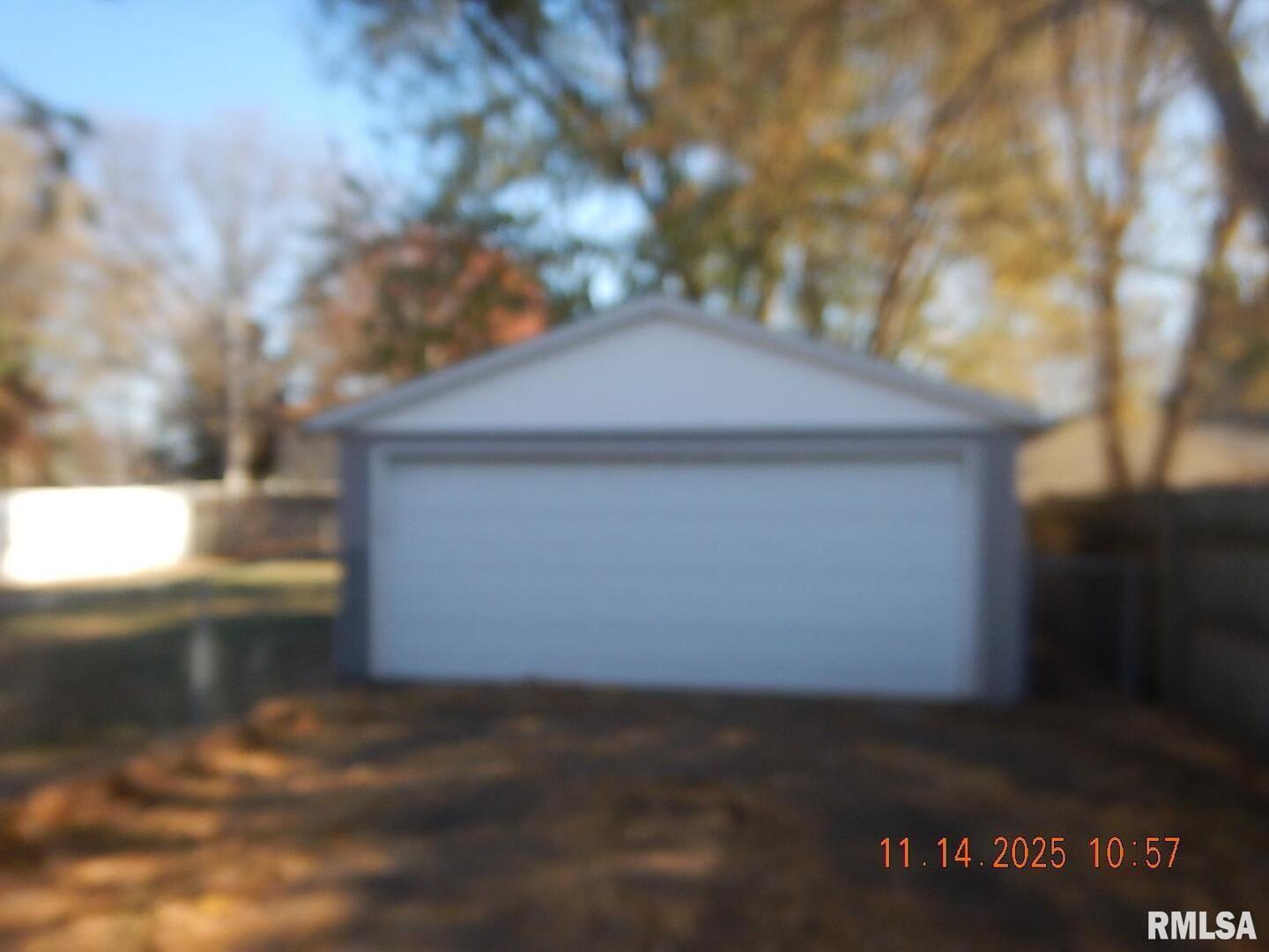 814 4th Street Colona, IL 61241 - Photo 5 of 26 a view of the house
