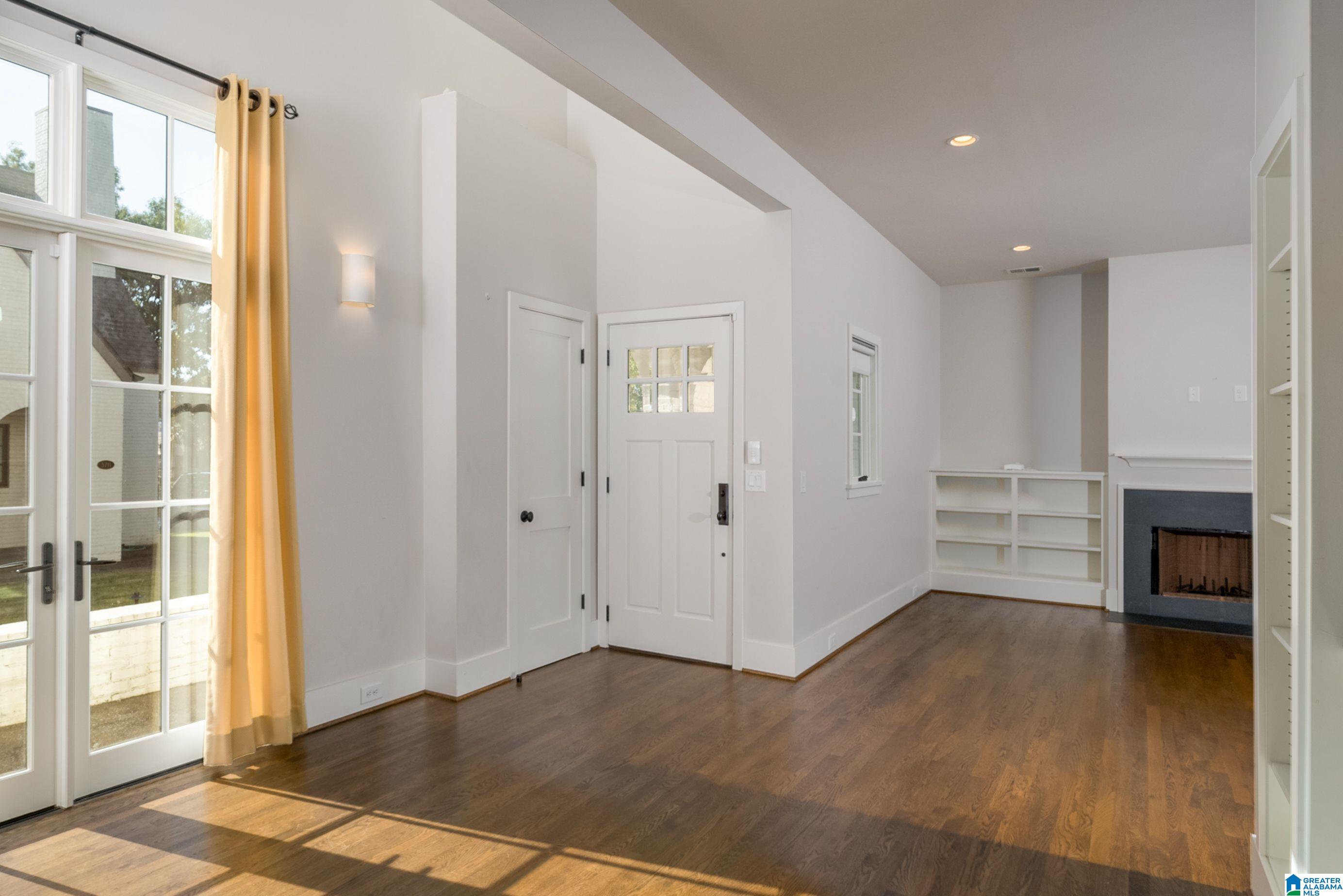 3719 5th Avenue South Birmingham, AL 35222 - Photo 3 of 21