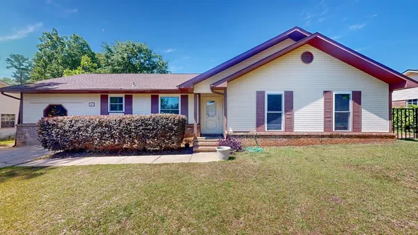 $205,000 | 107 Bartlet Lane, Dothan, AL 36305