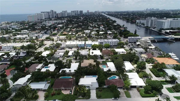 $7,000 | 262 Bombay Avenue, Lauderdale-by-the-Sea, FL 33308