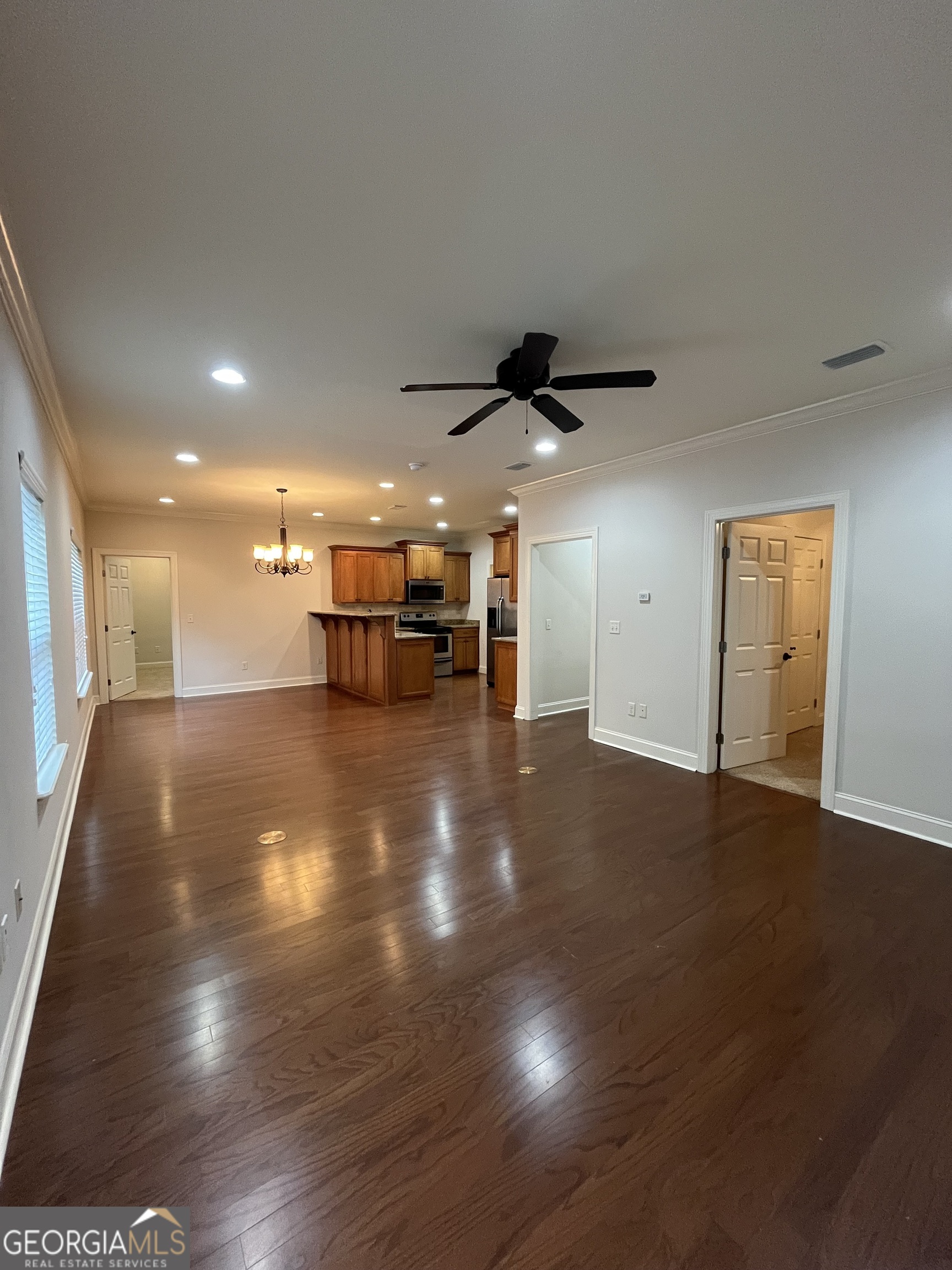 708 Osborne Street, Unit 206 St. Marys, GA 31558 - Photo 7 of 27 a view of a livingroom with a furniture