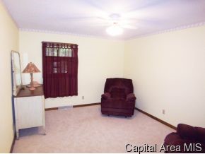 13 Roosevelt Road Springfield, IL 62703 - Photo 11 of 12
