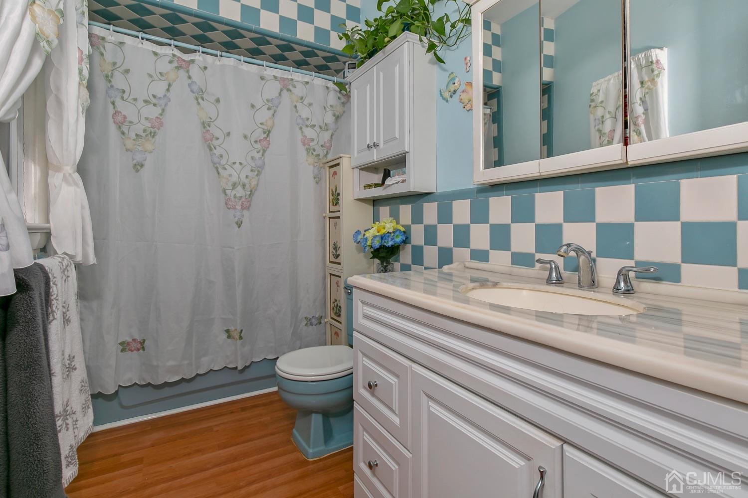 135 North Hill Road Colonia, NJ 07067 - Photo 13 of 26