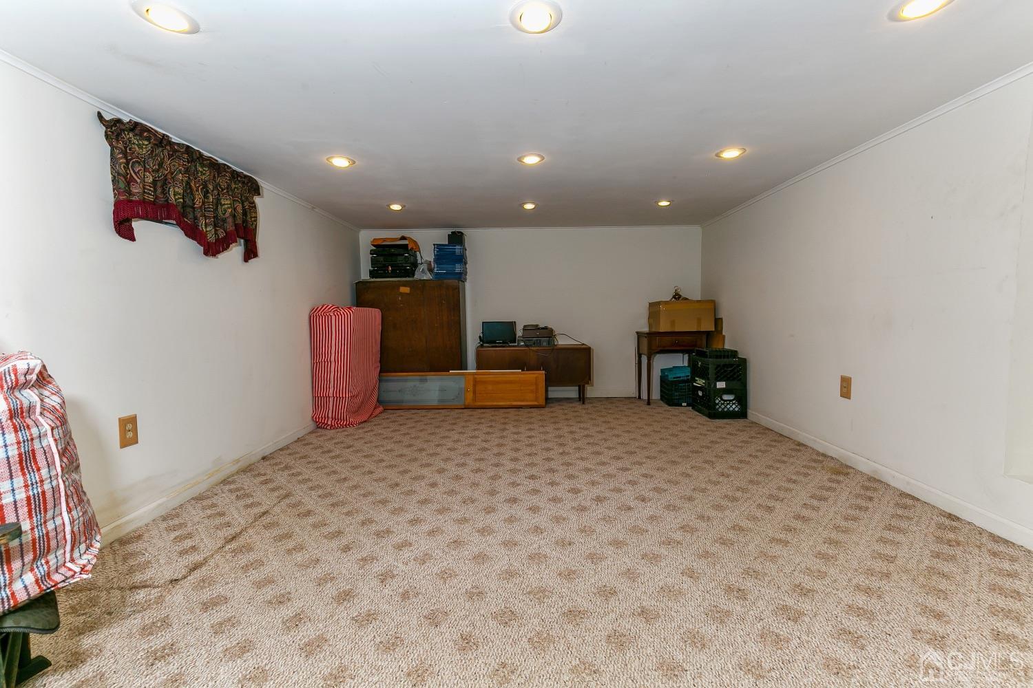 135 North Hill Road Colonia, NJ 07067 - Photo 14 of 26
