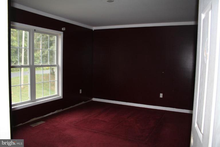 513 East 10th Avenue Ranson, WV 25438 - Photo 28 of 29 Bedroom #1