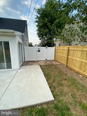 $3,000 | 404 Abbott Road, Hatboro, PA 19040