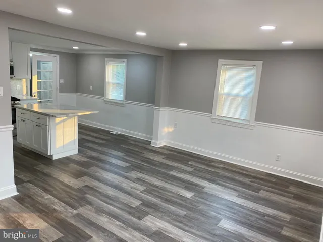 $3,000 | 404 Abbott Road, Hatboro, PA 19040