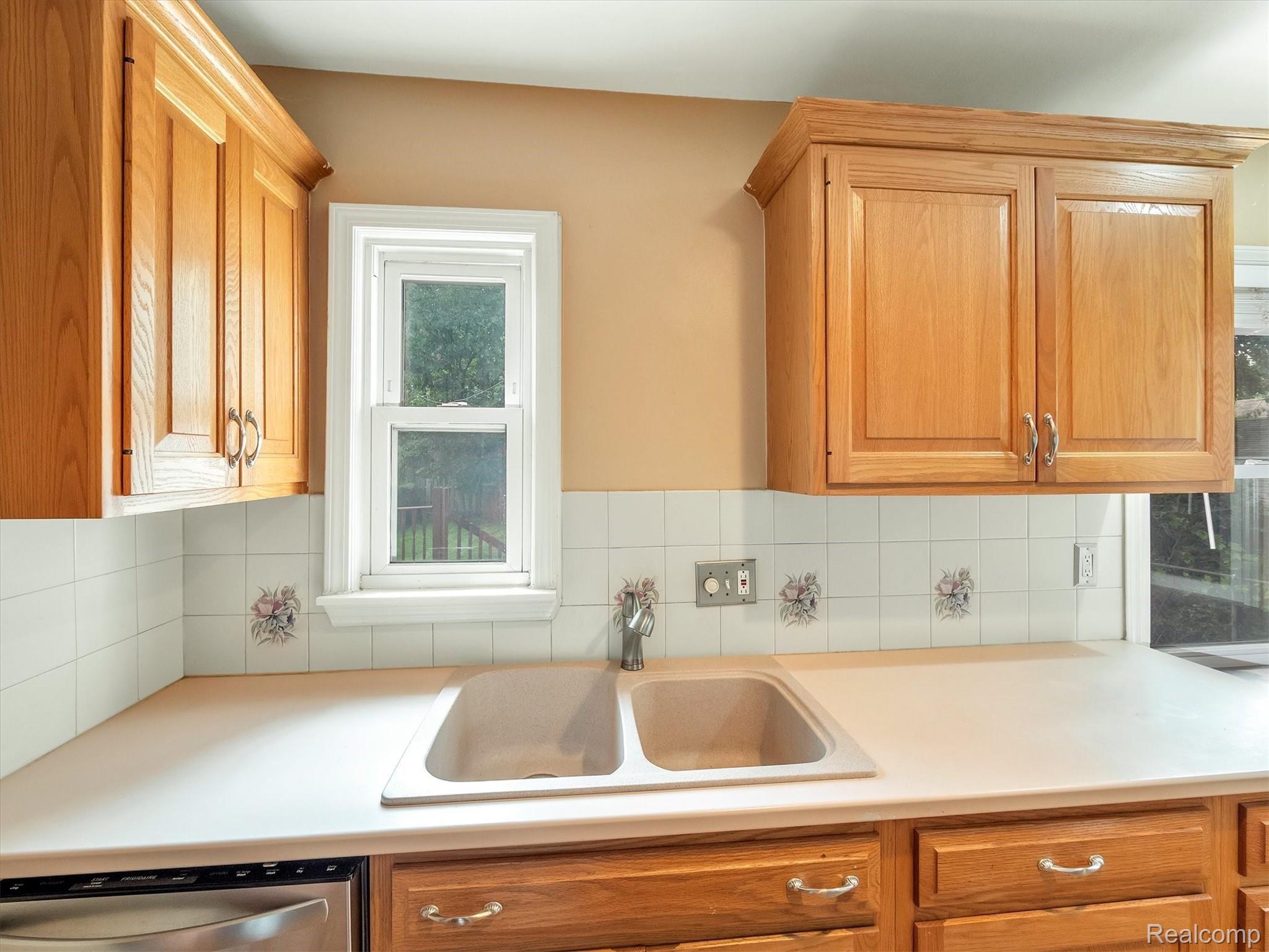 2736 Pembroke Road Birmingham, MI 48009 - Photo 13 of 36 Ample cabinet space