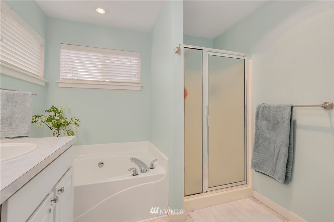 5041 Northeast 4th Place Renton, WA 98059 - Photo 21 of 32 Gallery Image 21