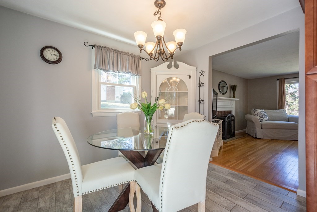 2 Rockpoint Road Southborough, MA 01772 - Photo 9 of 38 Gallery Image 9