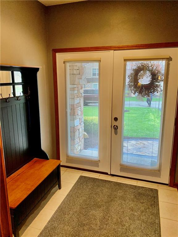 2411 South Ridge Place Hidden Valley, PA 15502 - Photo 2 of 34 Gallery Image 2