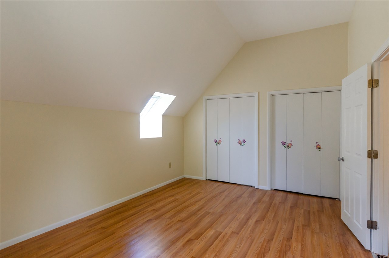 18 Spring Cove Road, Unit 106 Nashua, NH 03062 - Photo 4 of 35