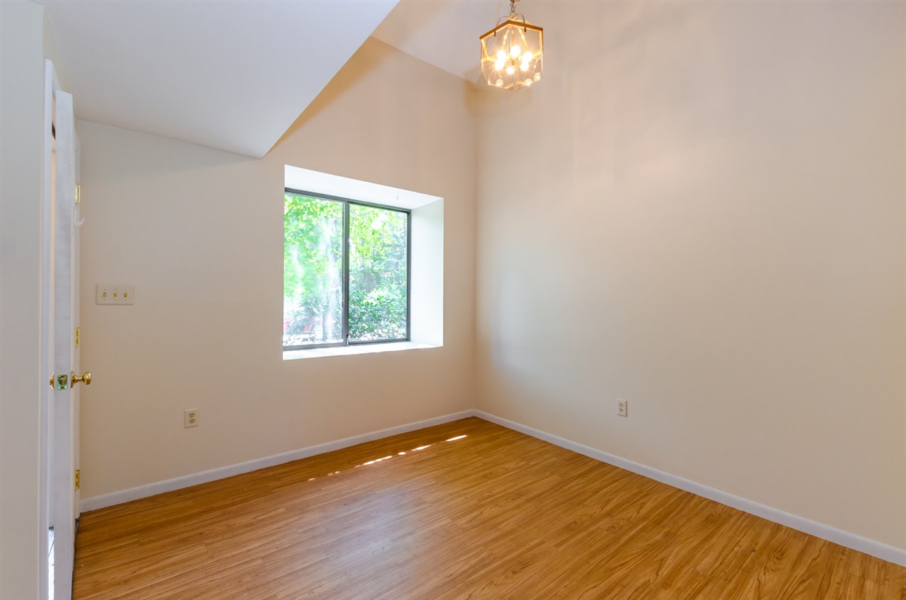 18 Spring Cove Road, Unit 106 Nashua, NH 03062 - Photo 31 of 35